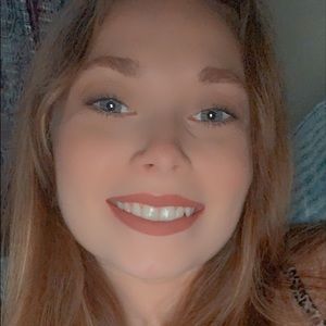 Meet your Posher, Aryn